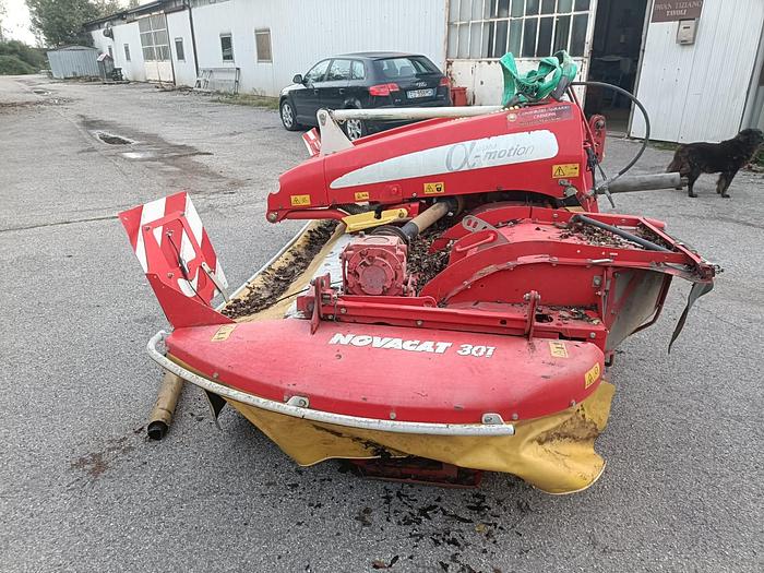 Usato Falciacondizionatrice Pottinger a flagelli 3,50m