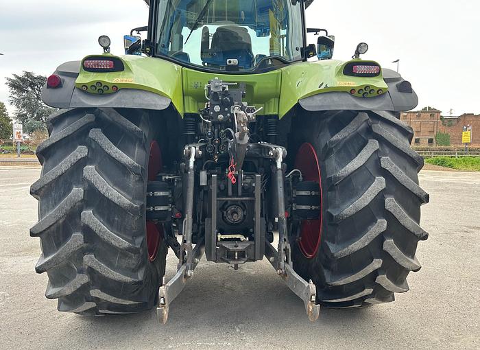 Usato Claas Axion 870-CV 300-sollevatore e PTO anteriore
