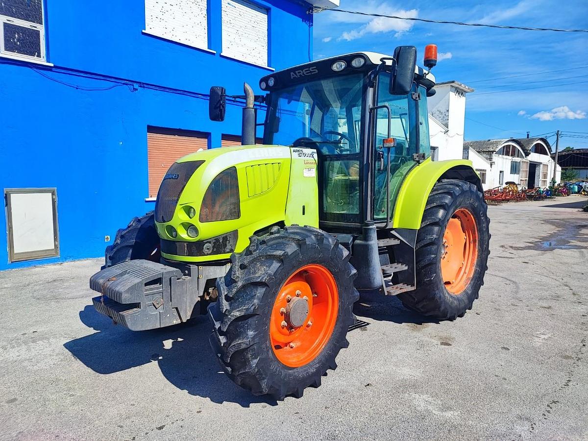 Usato Claas Ares 577 ATZ-MOTORE DA RIFARE