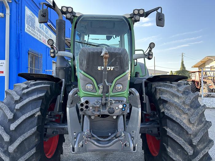 Usato Fendt 512 con cambio Vario e TMS- ore 6500