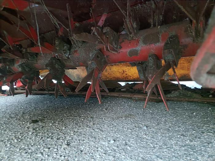 Usato Falciacondizionatrice Pottinger a flagelli 3,50m