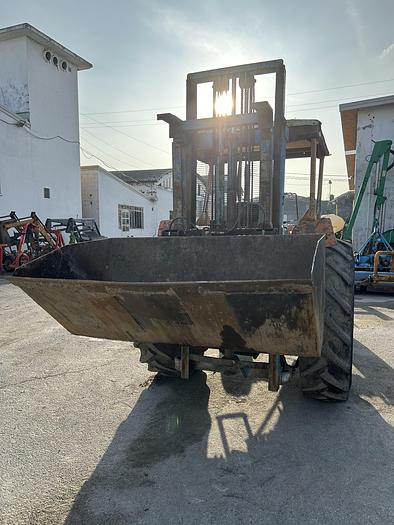 Usato Muletto Nobili 320 15 con benna