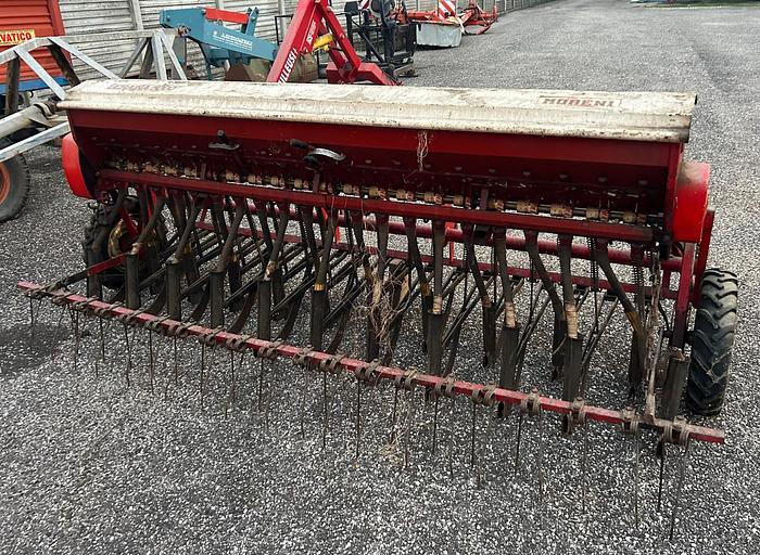 Usato Seminatrice Moreni modello Ucraina 3000