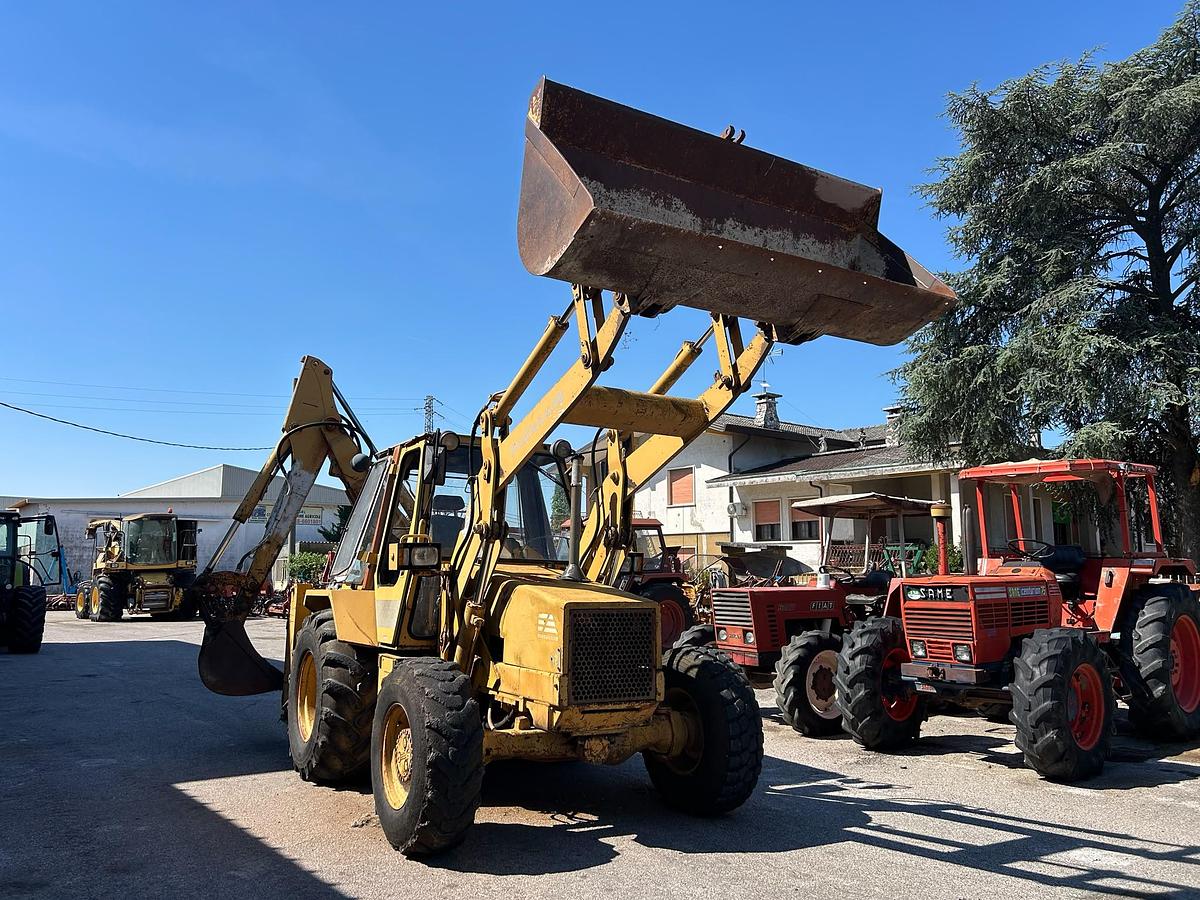 Usato terna Fiat Allis FB 7 B