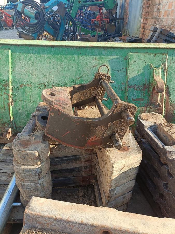 Usato Zavorre e porta zavorre per trattore-diverse marche