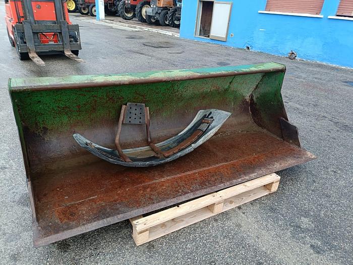 Usato Benna John Deere SB22