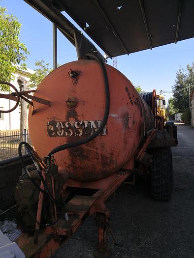 Usato Botte Liquame Bossini 80 q. Targa e libretto