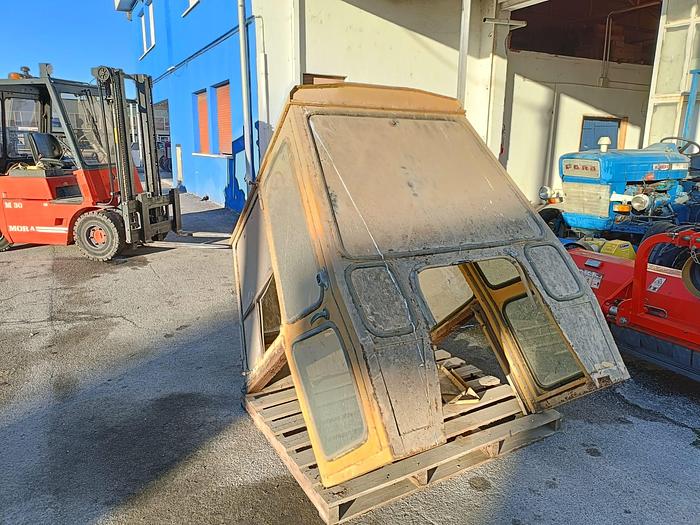 Usato Cabina per Fiat Allis cingolata