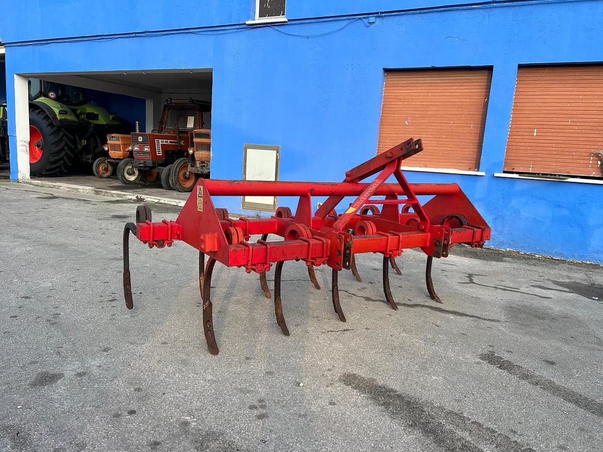 Usato ripuntatore preparatore Moreni mod. 3000 a 11 ancore