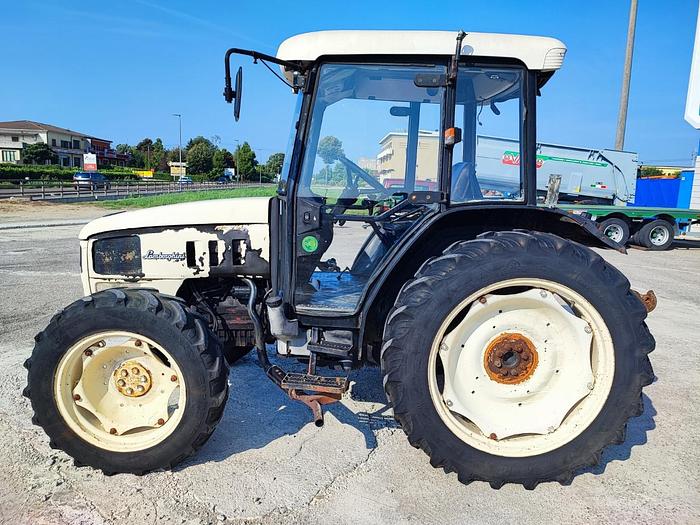 Usato Lamborghini 664-60 con doppia presa di forza