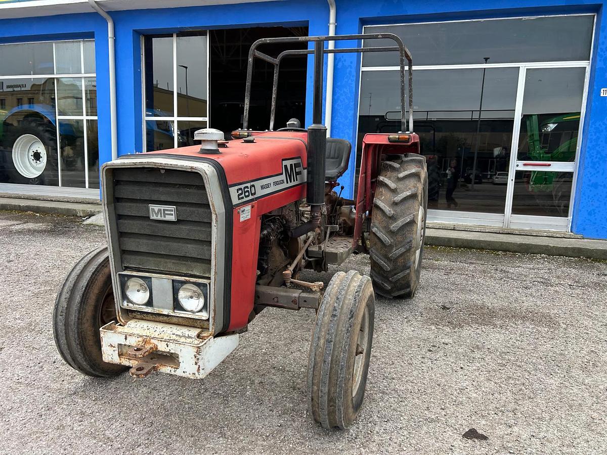 Usato Massey Ferguson 260 con arco di protezione