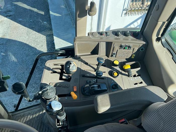 Usato John Deere 6630-anno 2014-soll. e presa di forza