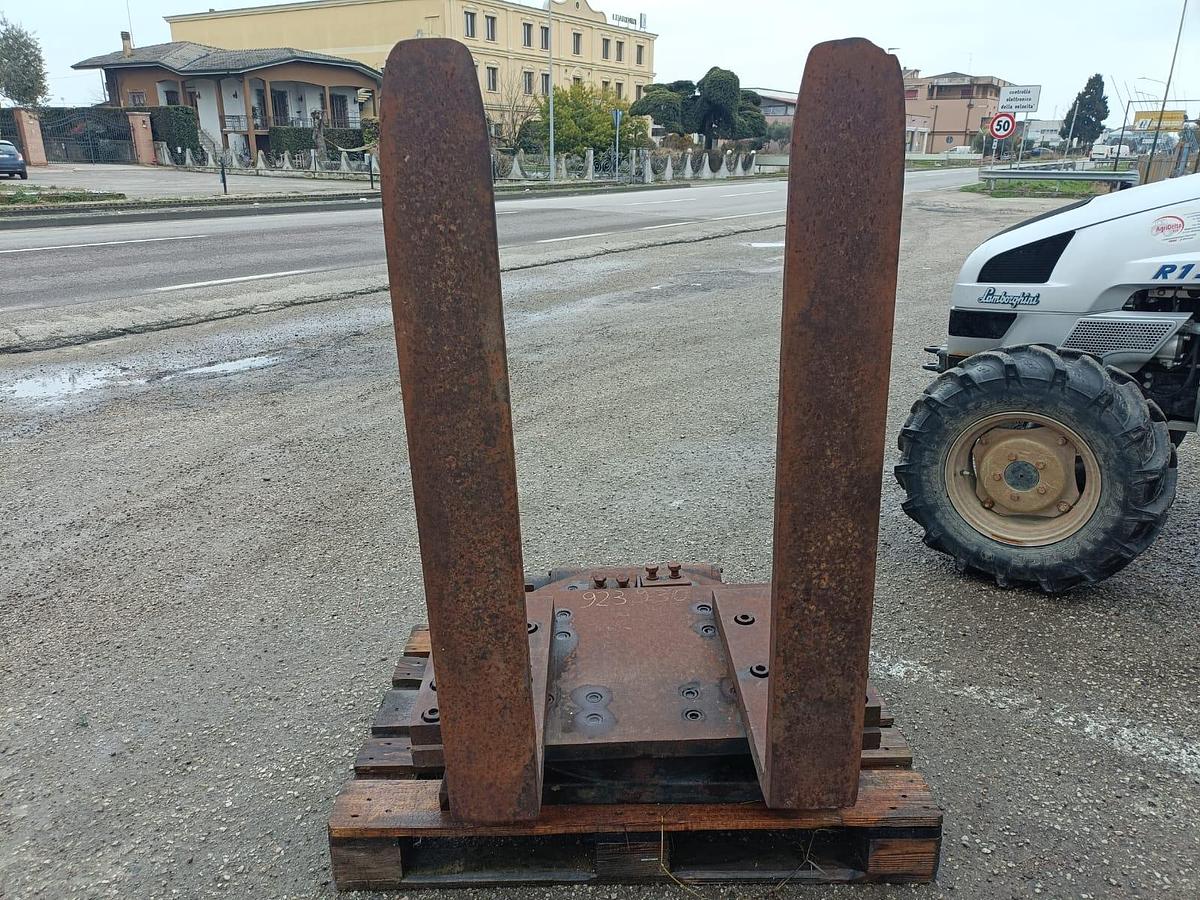 Usato forche con ribaltamento per muletto 45 q
