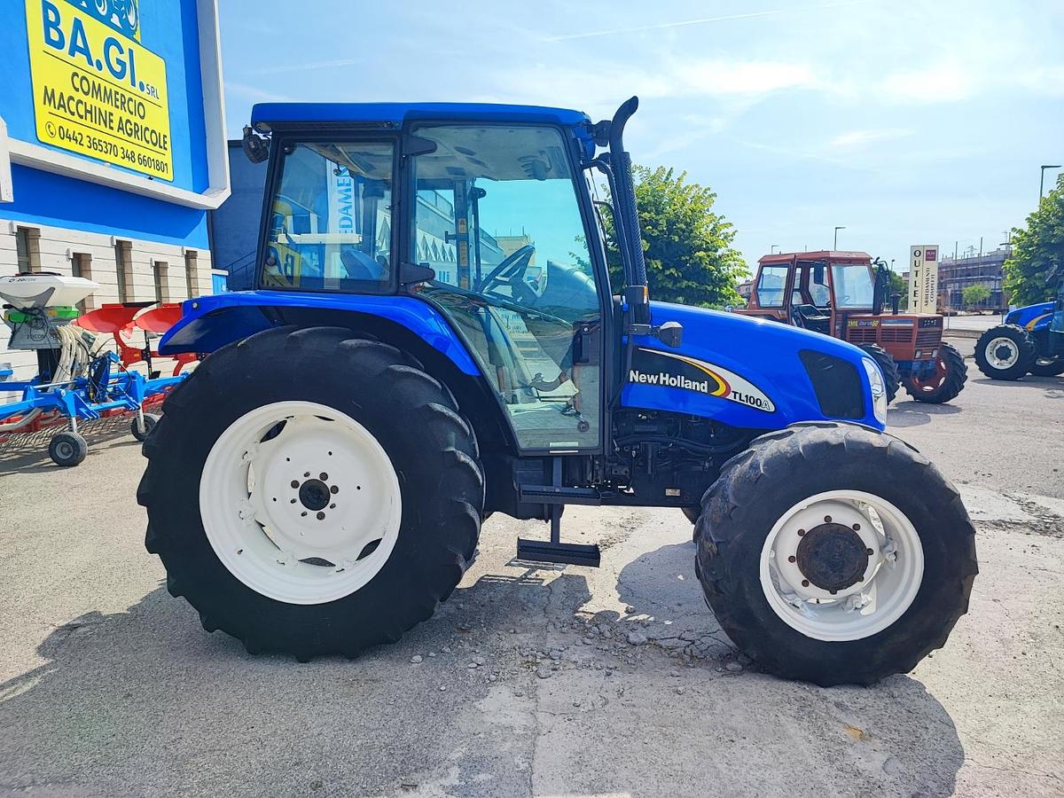 Usato New Holland TLA 100-6000 h