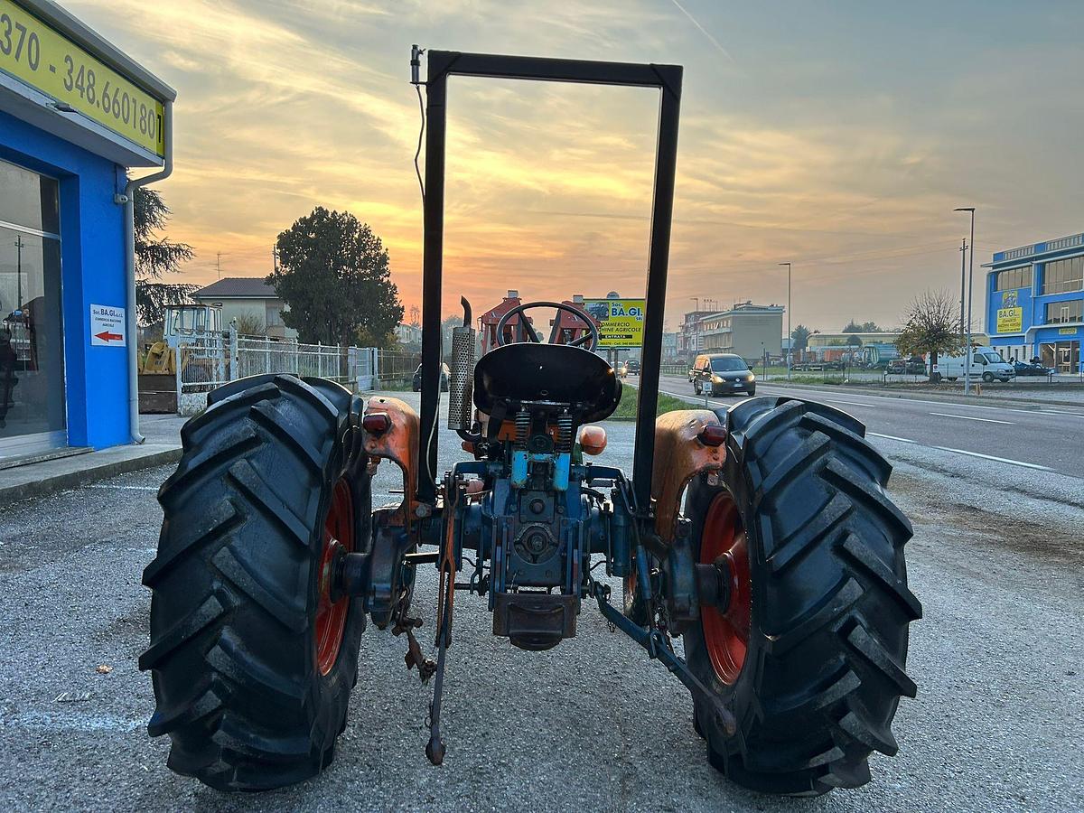 Usato Fiat 250 N con arco di protezione
