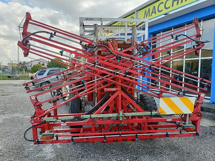 Usato Botte per diserbo da 22 quintali marca Polmac