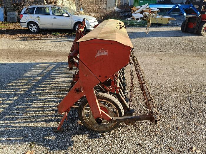 Usato Seminatrice marca Carraro mod. A200- 2,80m