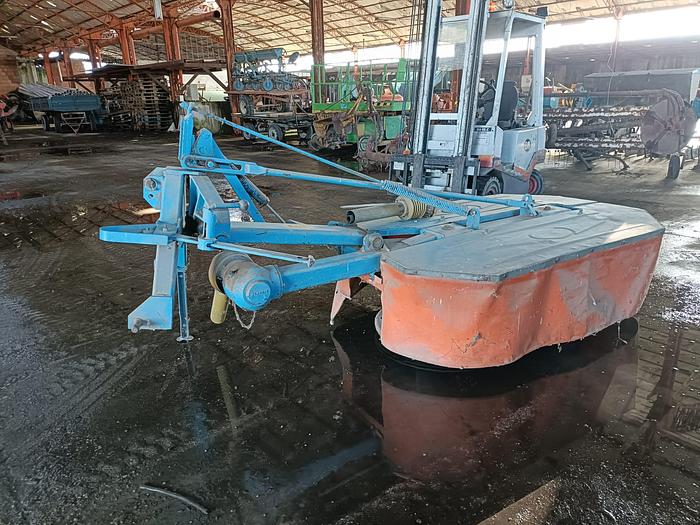 Usato Falciacondizionatrice Fort con coltelli nuovi