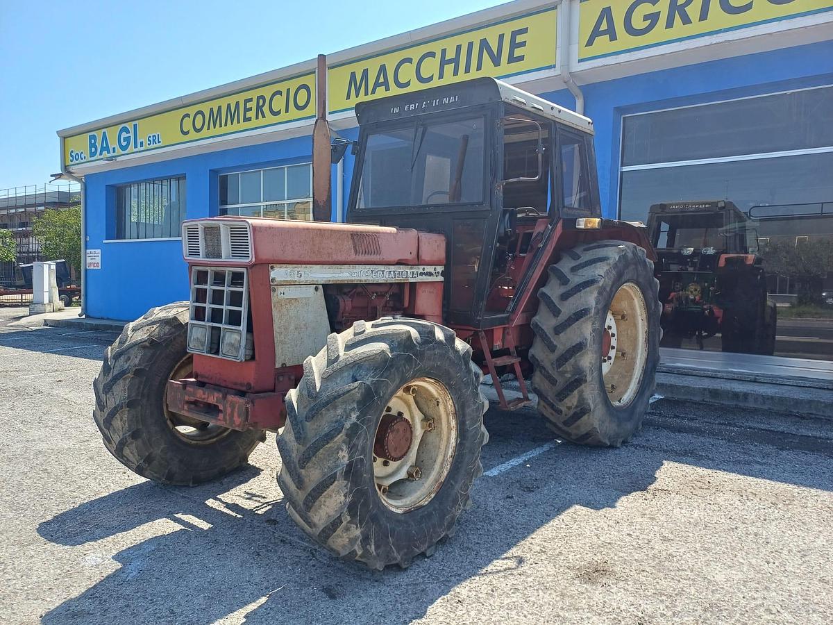 Usato International 1055 DT