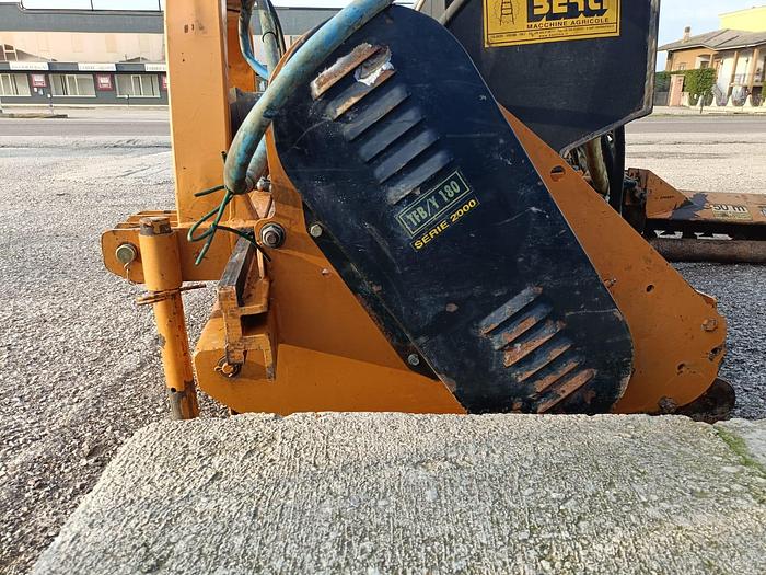 Usato Trincia Berti TFBY180 con trincino- mazze nuove