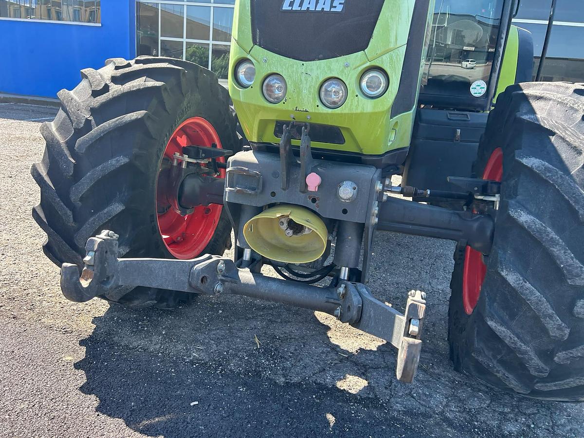 Usato claas arion 430- sollevatore e pto ant.