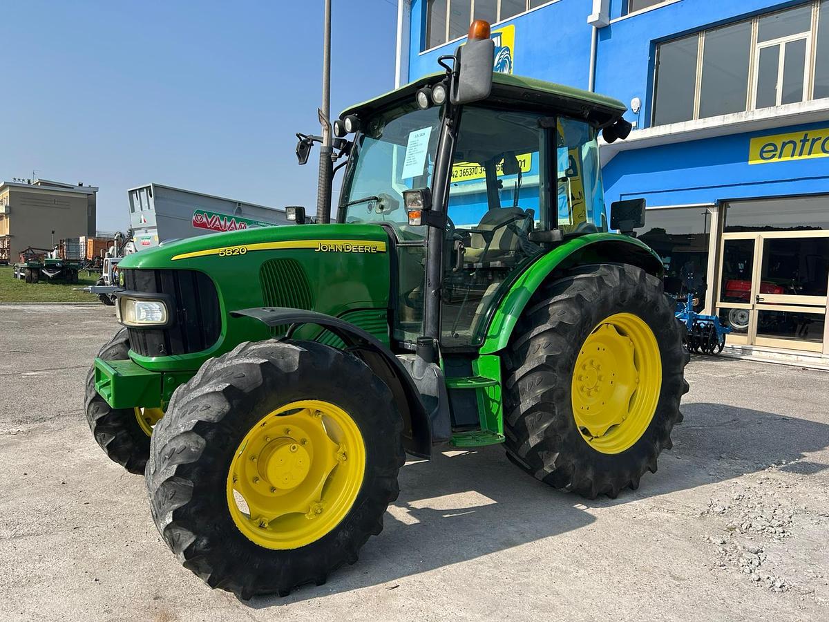 Usato John Deere 5820-fr aria 140q