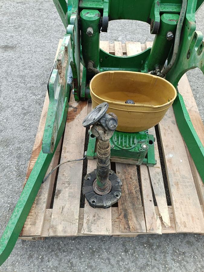 Usato sollevatore anteriore e PTO per trattore John Deere