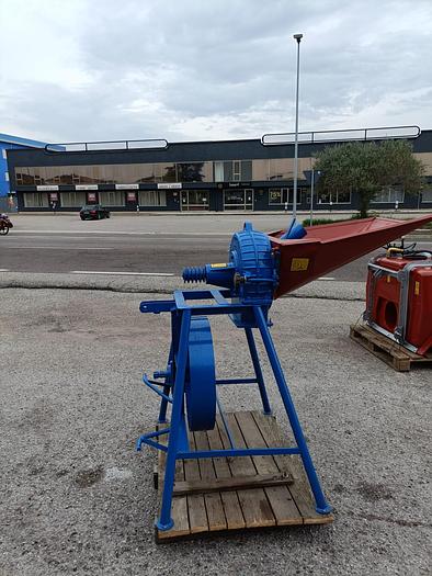 Usato Mulino per cereali a cardano con crivelli