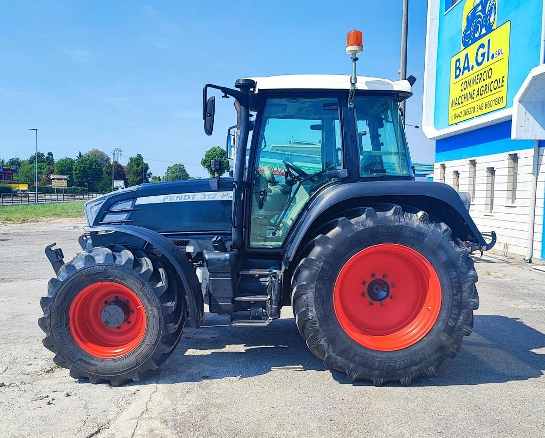 Usato Fendt 312 TMS-tutto sospeso