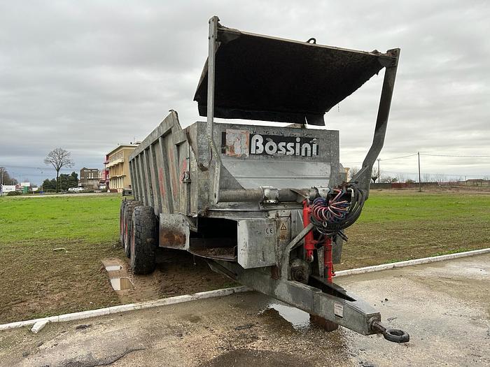 Usato Spandiletame Bossini SB200 a 3 assi- zincato