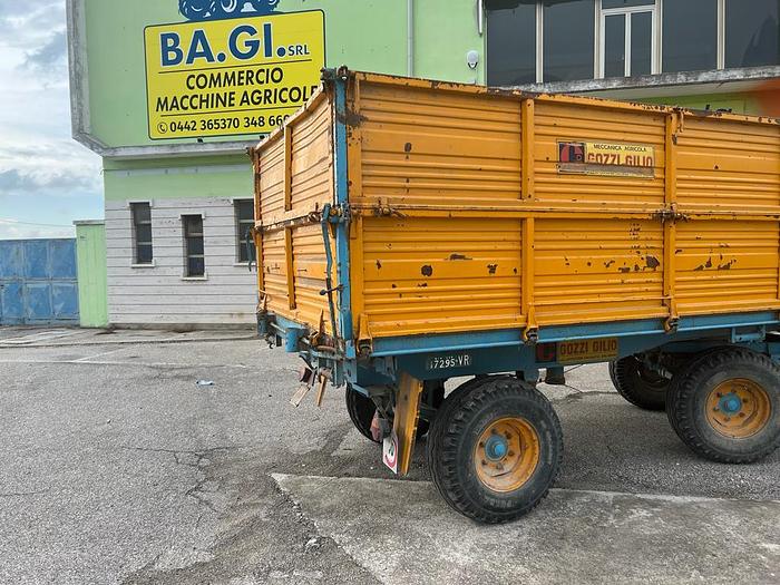 Usato Rimorchio agricolo Carraro ribaltabile trilaterale