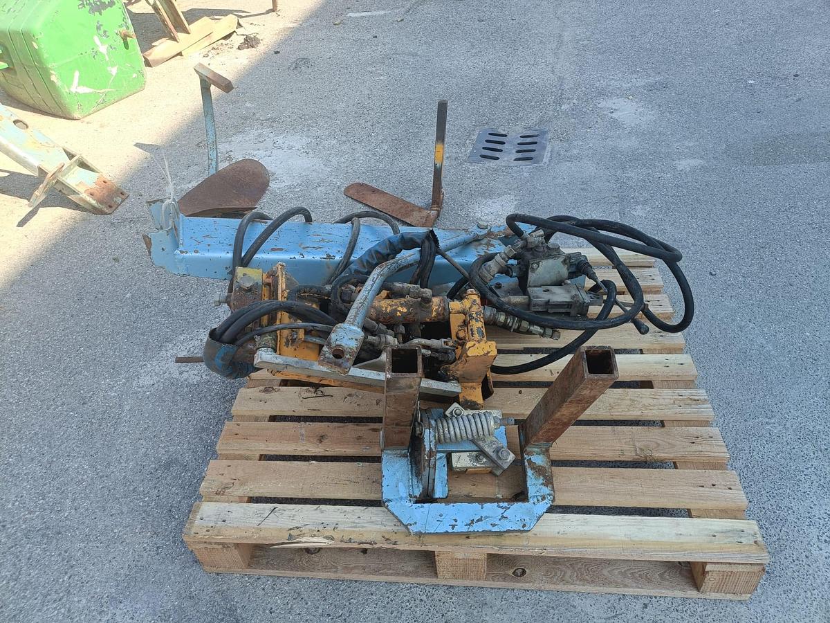 Usato Scalzatore ventrale Charrier a vomere
