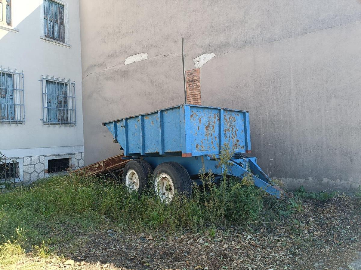 Usato dumper due assi senza libretto