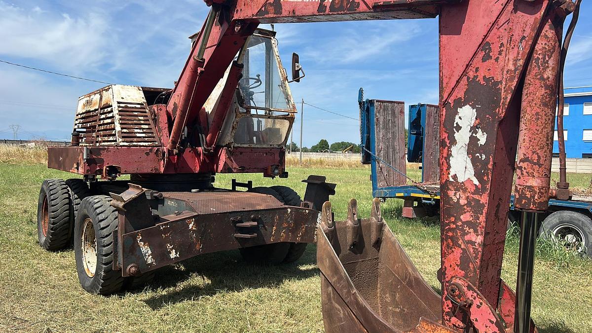 Usato Escavatore Solmec 100q-stradale