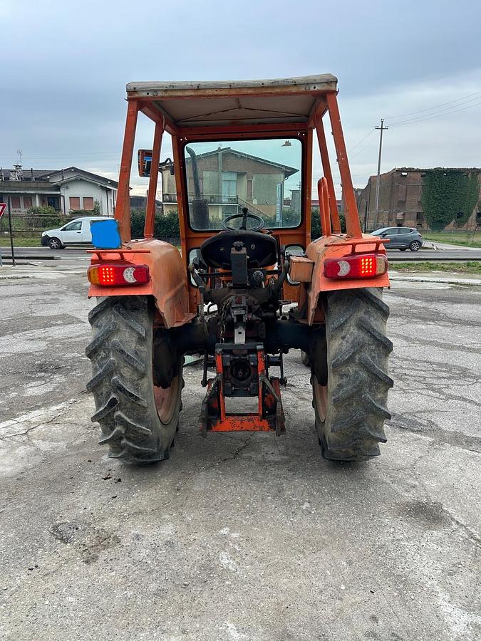 Usato Fiat OM 650 con tettuccio di protezione