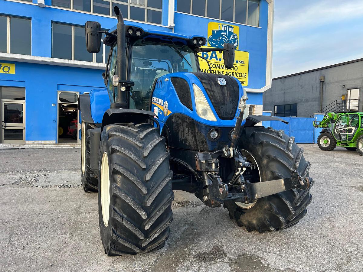 Usato New Holland T7.210 Autocommand-guida reversibile
