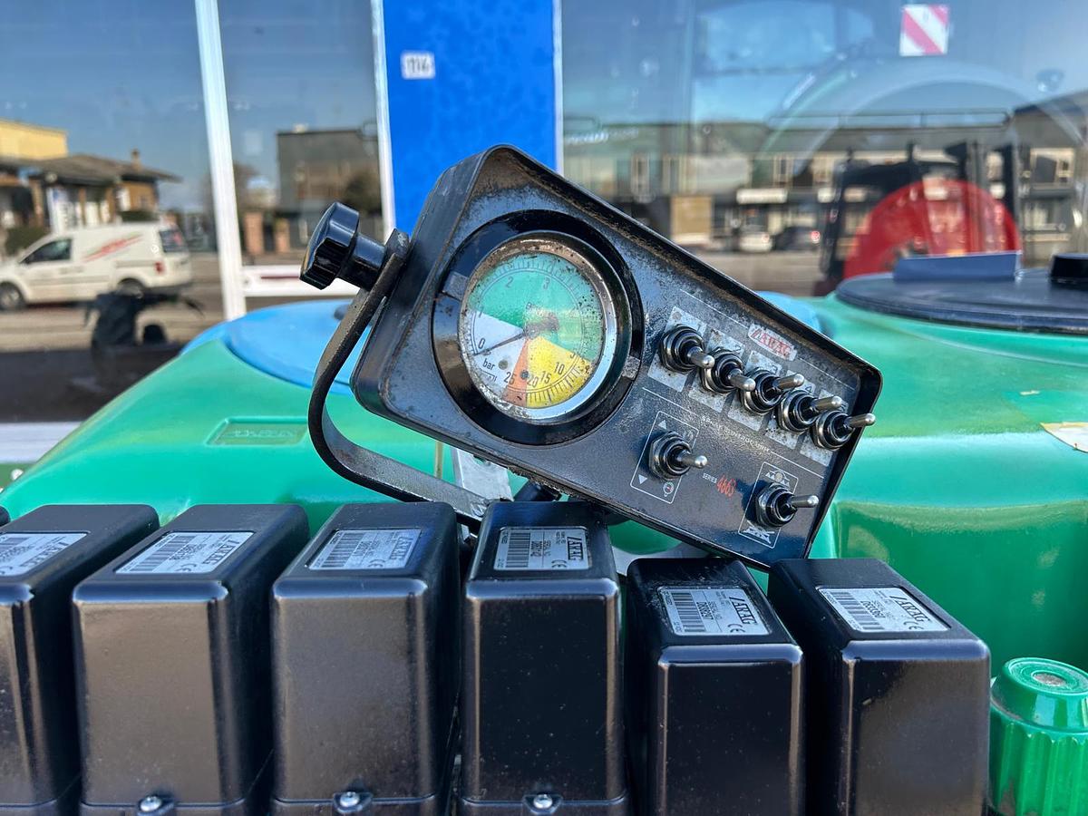 Usato botte da diserbo Caffini da 6q con barre