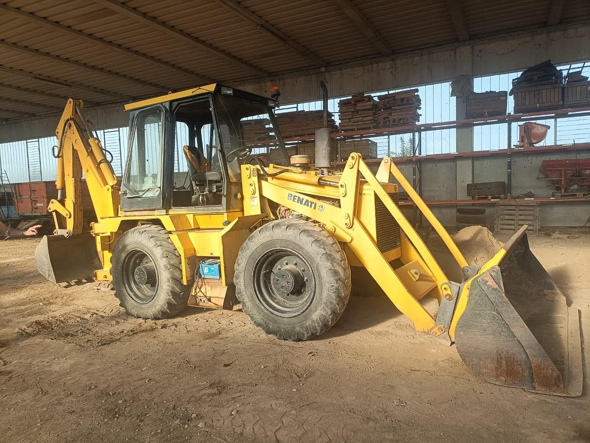 Usato terna marca Benati modello 2000
