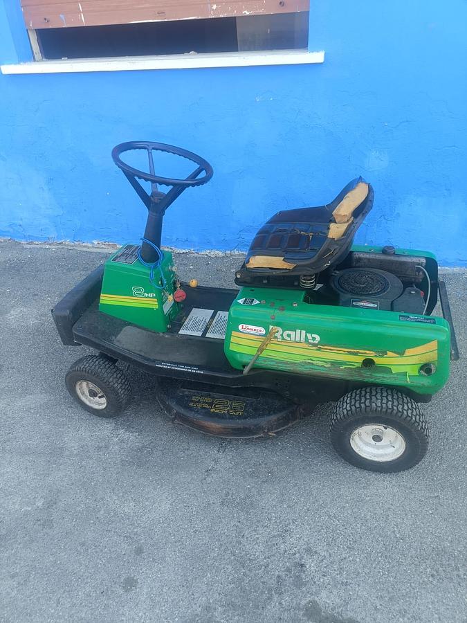 Usato trattorino tagliaerba Rally 8 CV
