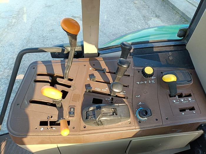 Usato John Deere 6420- ore 5100- freni ad aria