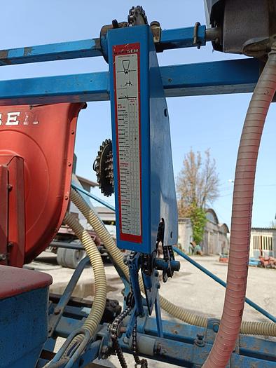 Usato Seminatrice da mais monosem a 4 file