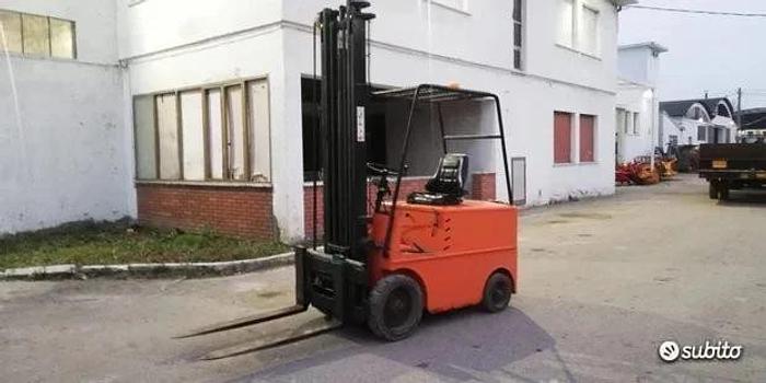 Usato Muletto elettrico C. Folli - alzata 15 q