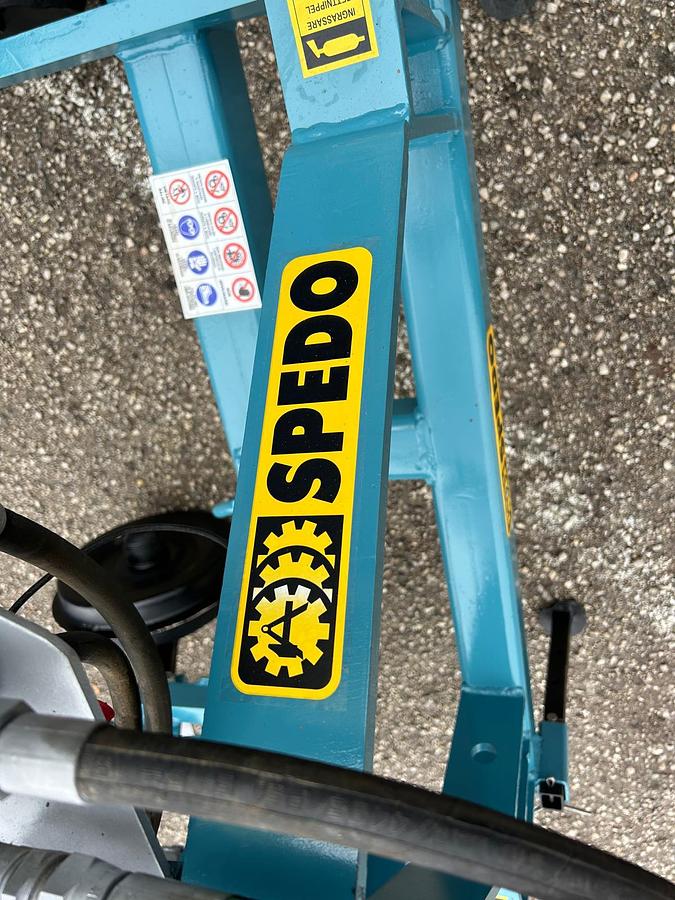 Usato scalzatore o porta attrezzi interfilare Spedo mod. eco Polarys