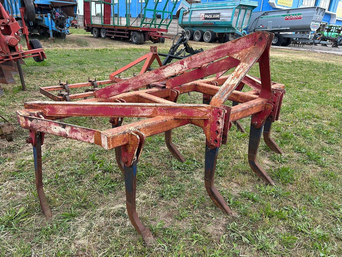 Usato Preparatore ripper pesante a 9 ancore da 3m