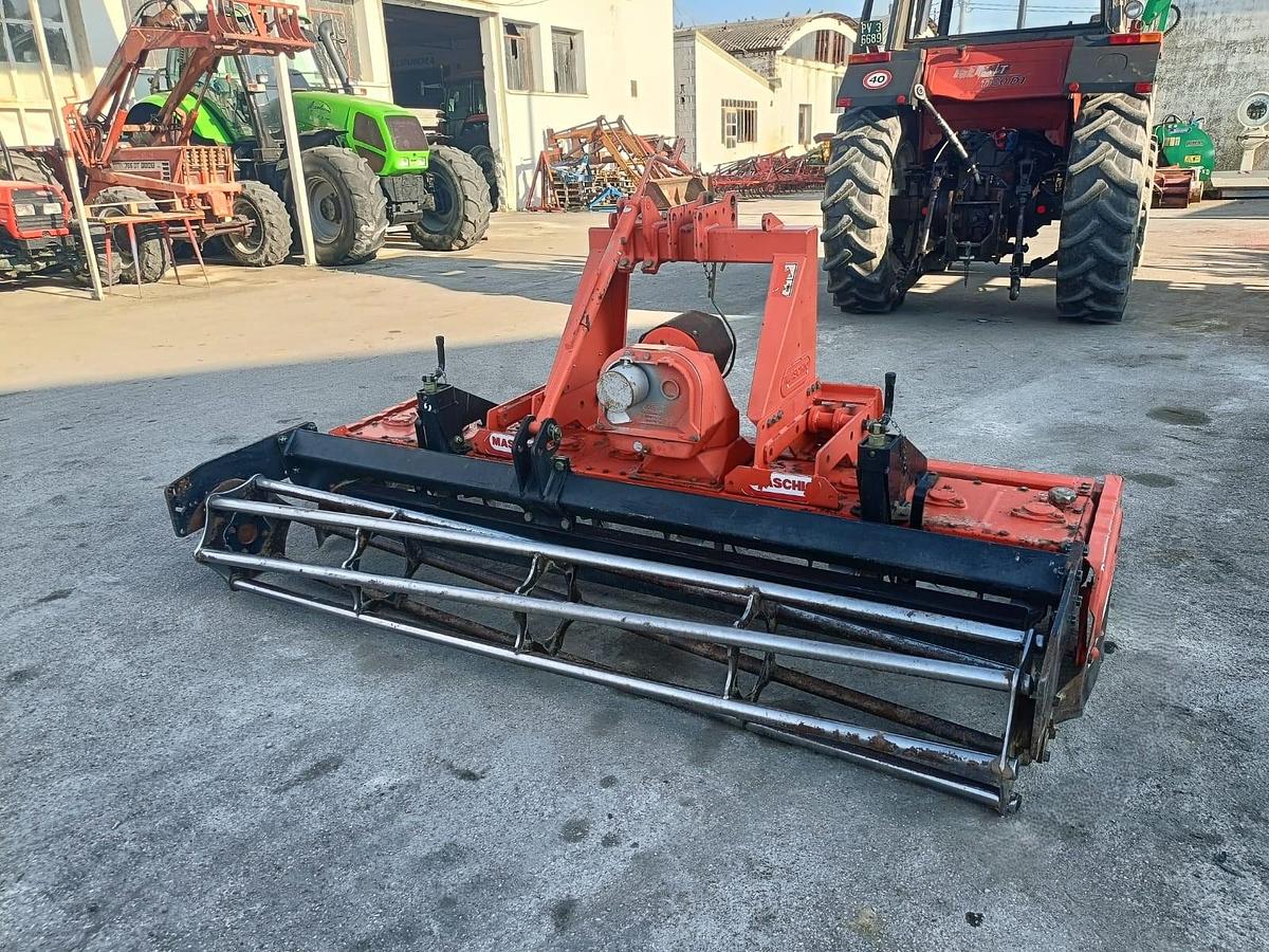 Usato erpice rotante Maschio 2,50m-barra livellamento