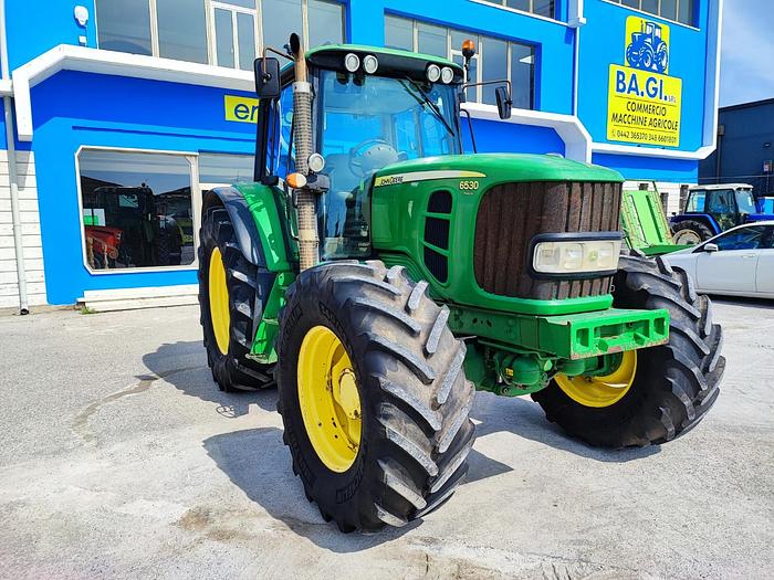 Usato John Deere 6530 Premium-ponte e cabina sospesi