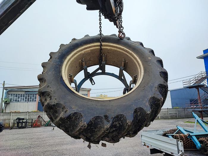 Usato Gomme varie con cerchio o senza