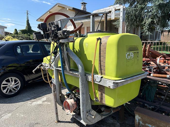 Usato Botte diserbo GB tutta elettroidraulica 900 litri