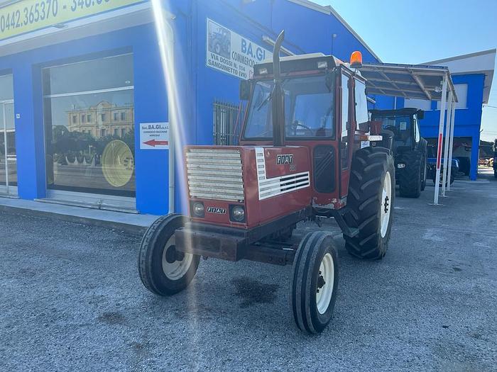 Usato Fiat 880 cabinato 2 ruote CV 88 cilindri 4