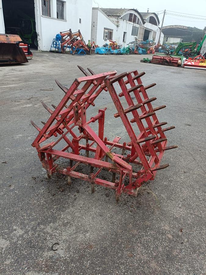 Usato erpice a denti fissi pieghevole da 3 metri